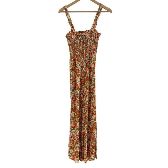 Faithfull The Brand Bernard Jumpsuit in Apricot Le
Rose Floral - Picture 4 of 7